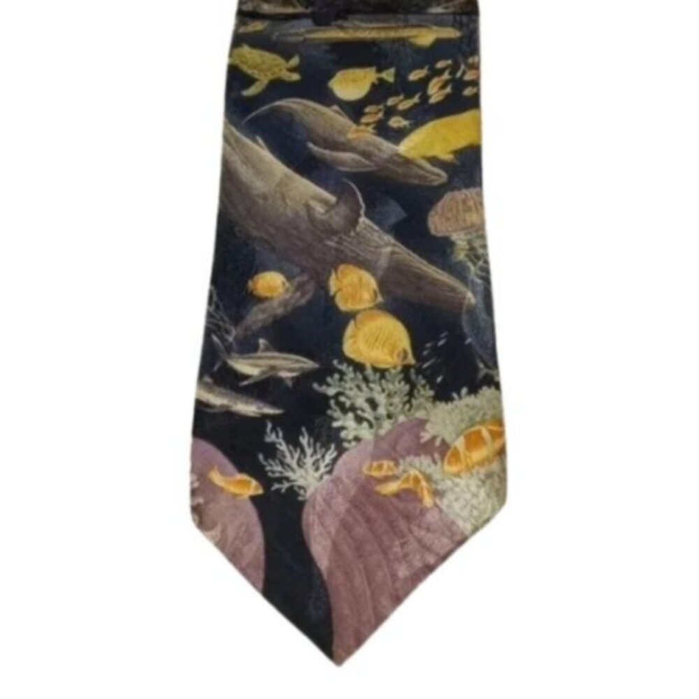 ENDANGERED SPECIES OF THE SEA - USA Silk Tie